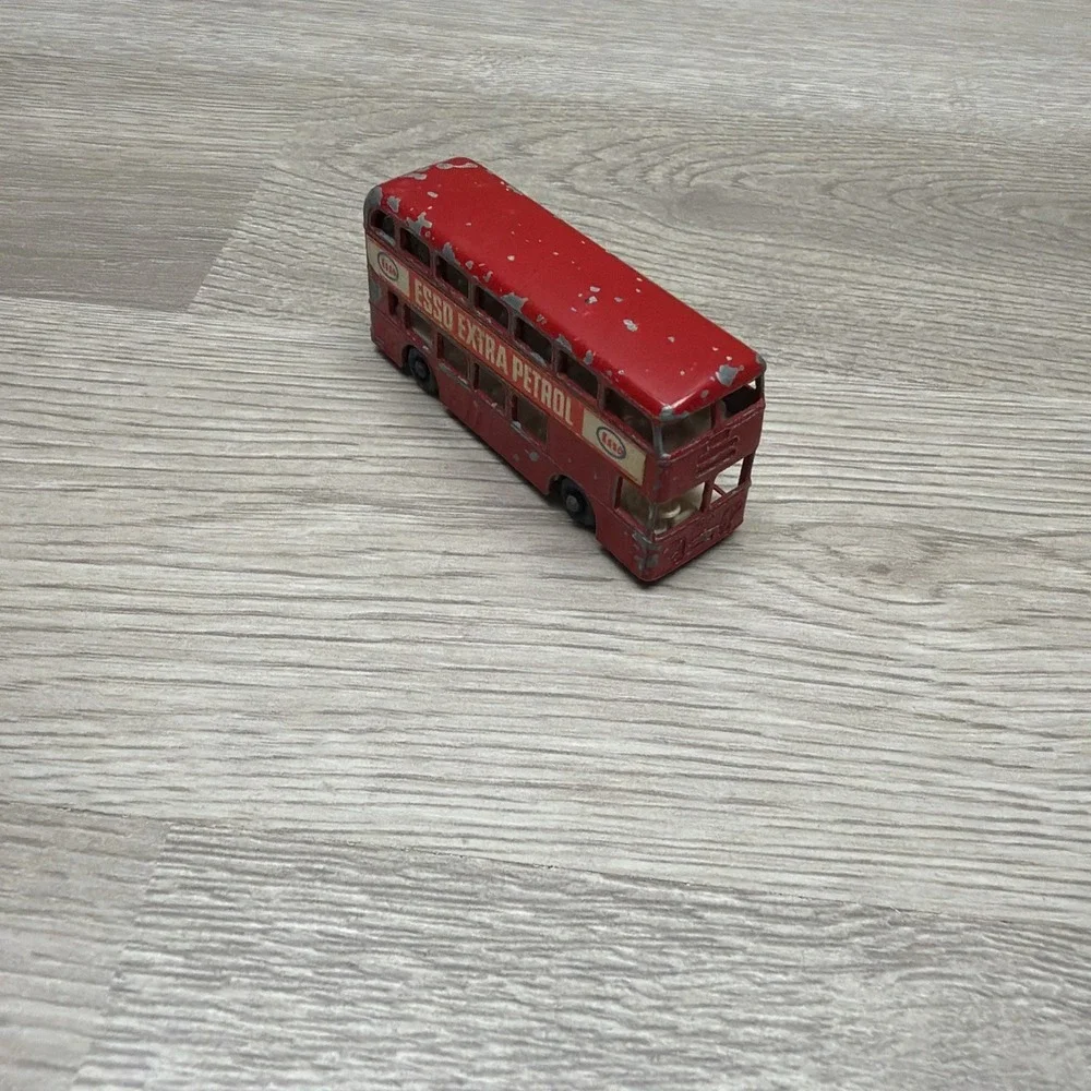 Matchbox No. 74 Daimler Bus & Matchbox Lesney Greyhound Coach No. 66 VTG Bundle